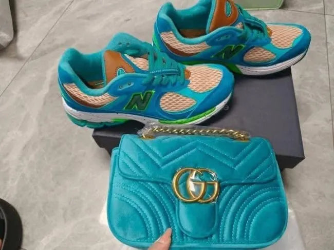 Fashion Sports Shoes with Bag Set